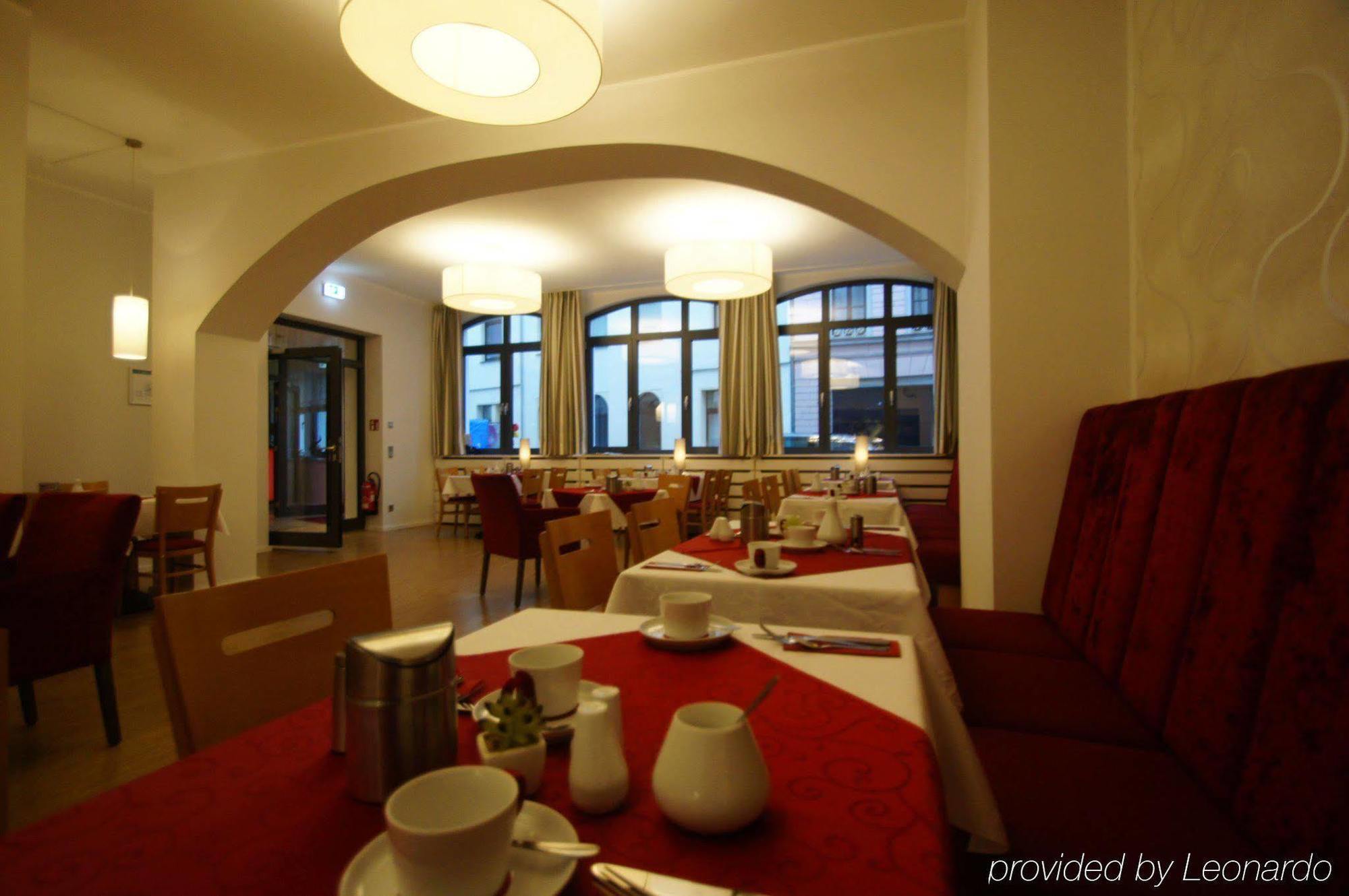 Deutsches Haus 3* Bonn